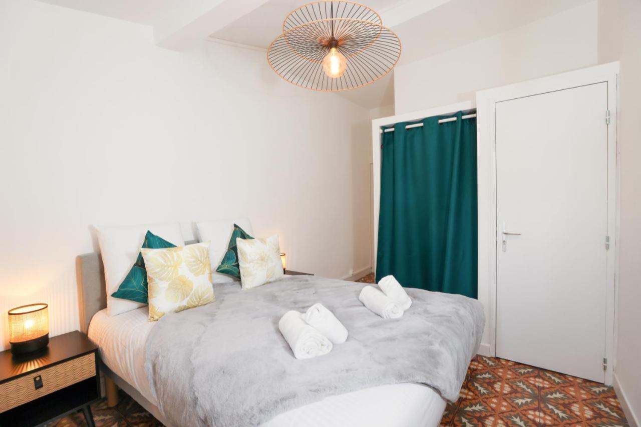 Le Pied A Terre De La Cite - Parking Au Pied De La Cite Apartman Carcassone Kültér fotó