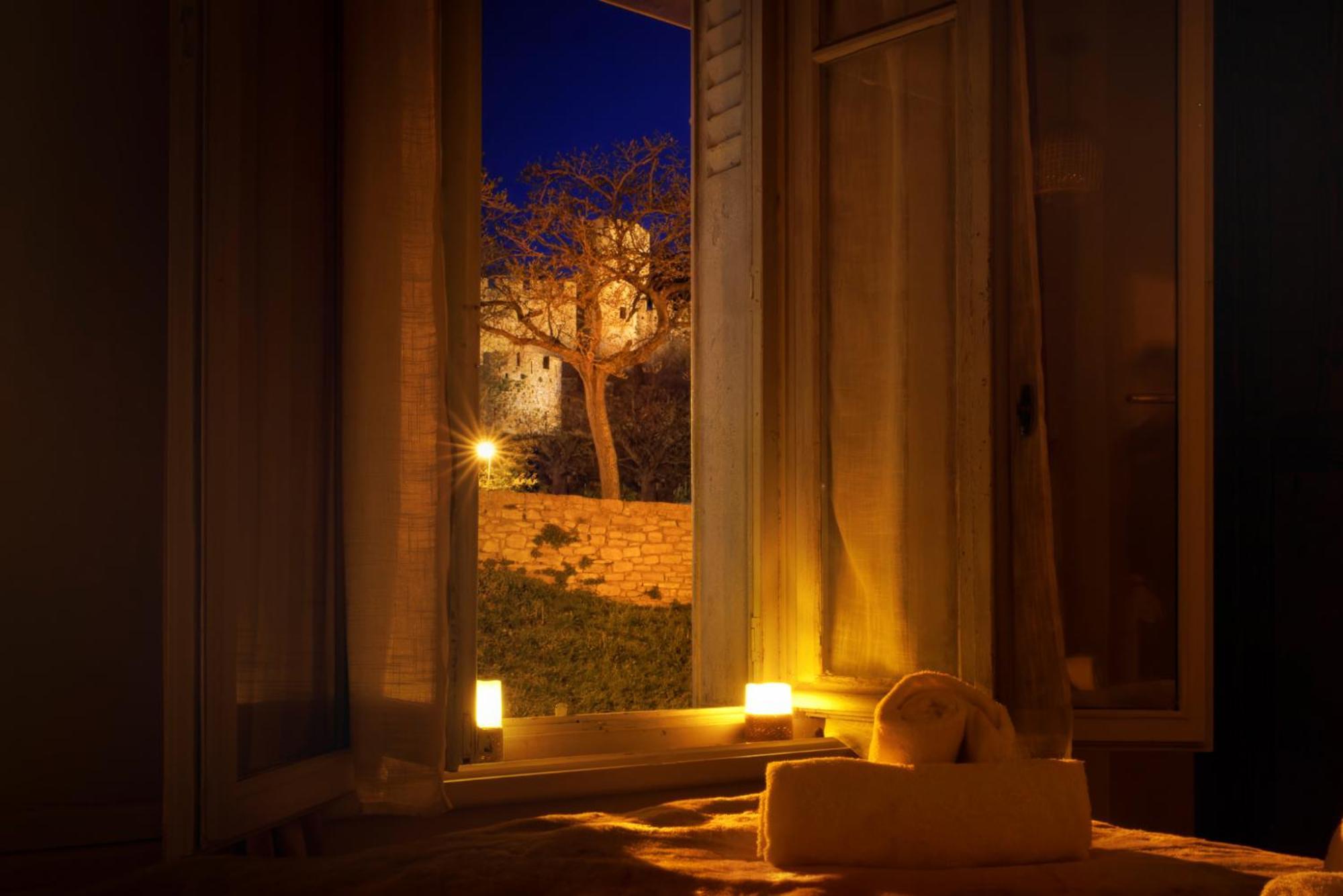 Le Pied A Terre De La Cite - Parking Au Pied De La Cite Apartman Carcassone Szoba fotó